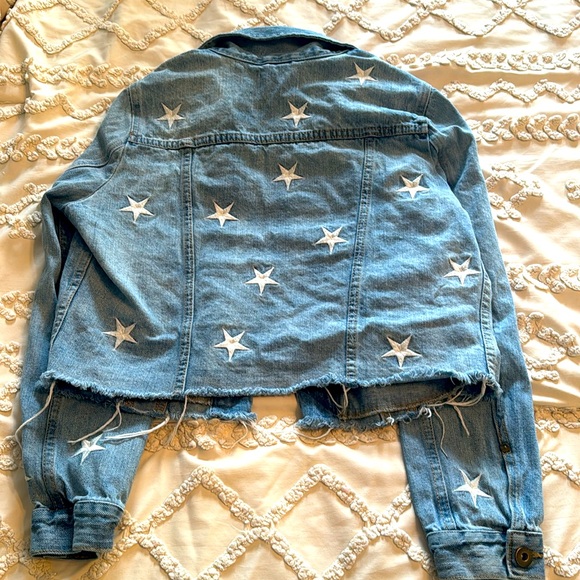 AVENU BRANDO STAR EMBROIDERY DENIM JACKET - ZODIAC - Picture 6 of 6